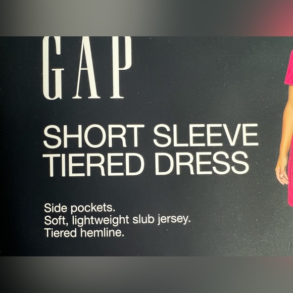 Gap Ladies Short Sleeve Tiered Dress - Picture 4 of 7